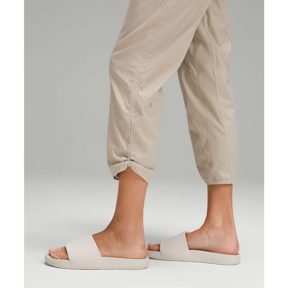 LULULEMON Dance Studio Mid-Rise Cropped Pant Size 4 Mojave Tan - Picture 3 of 11